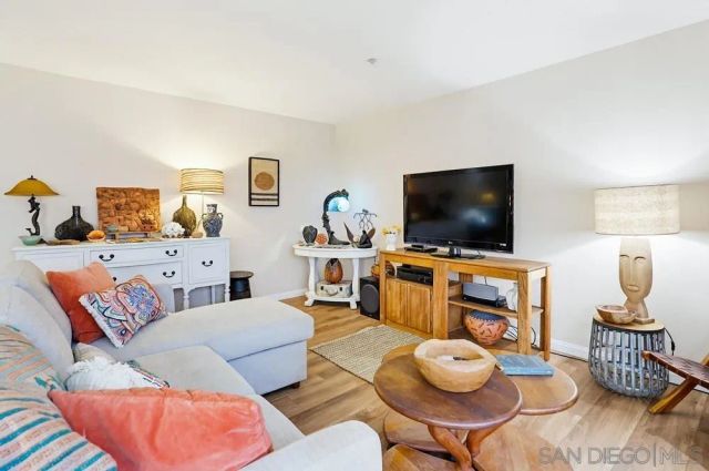 9634 Eucalyptus St, Spring Valley, CA 91977