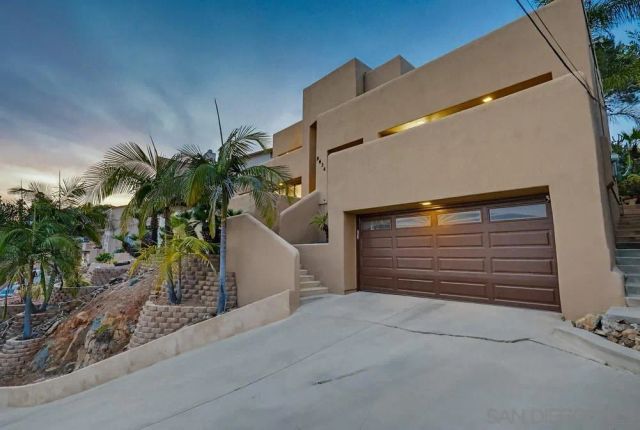 9634 Eucalyptus St, Spring Valley, CA 91977