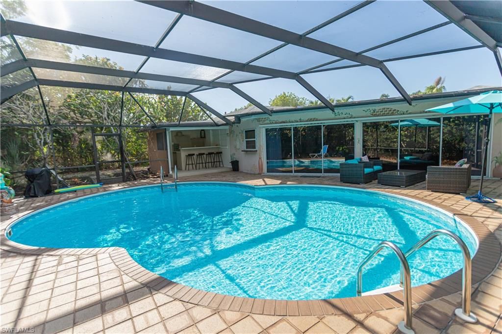 Image 21 of property listing at 734 Sharar CT, Cape Coral, FL 33904