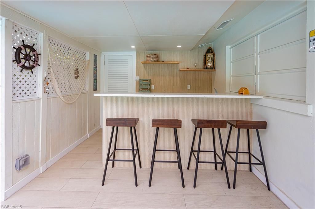Image 22 of property listing at 734 Sharar CT, Cape Coral, FL 33904