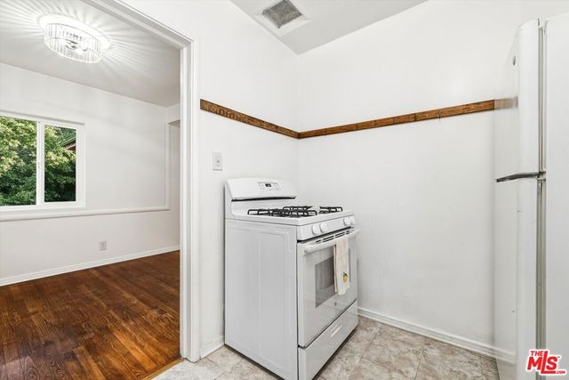 1319 S Mansfield Avenue, Los Angeles, CA 90019