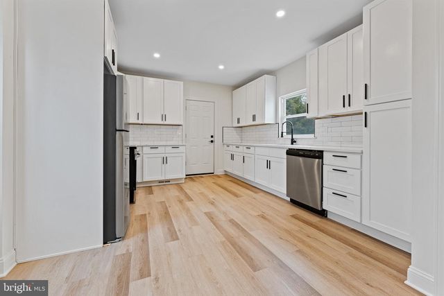 7 JEROME, Sicklerville, NJ 08081