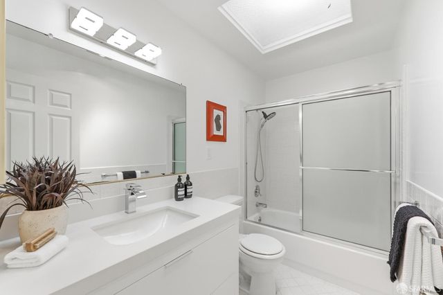 1461 Broadway Street 405, San Francisco, CA 94109