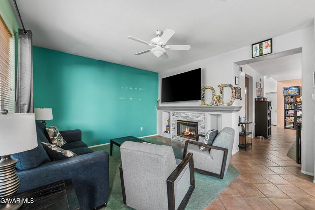 18604 Eos Lane, Canyon Country, CA 91351