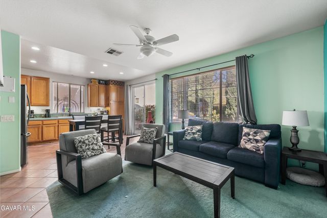 18604 Eos Lane, Canyon Country, CA 91351