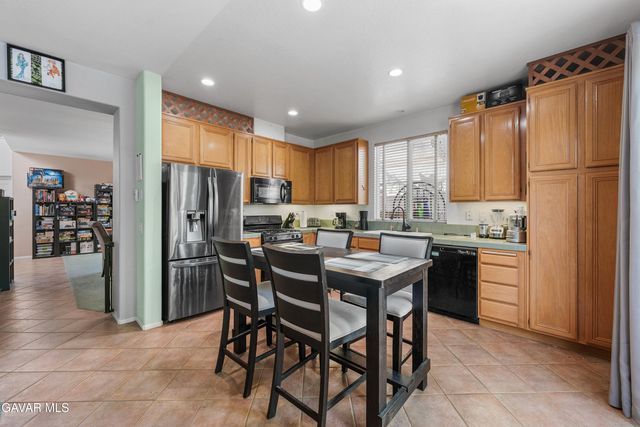 18604 Eos Lane, Canyon Country, CA 91351