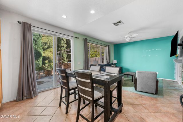 18604 Eos Lane, Canyon Country, CA 91351