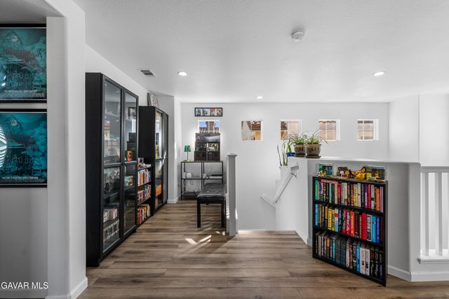 18604 Eos Lane, Canyon Country, CA 91351