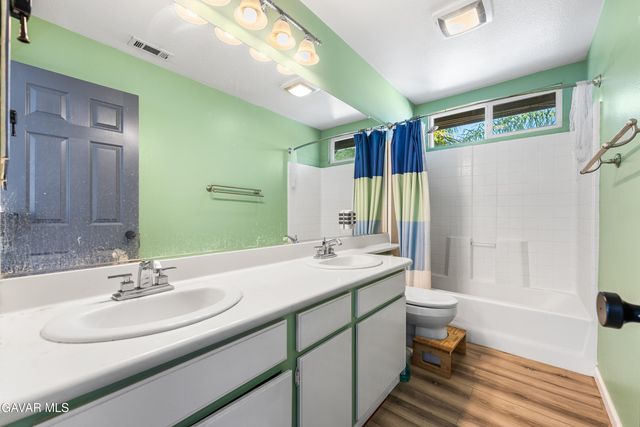 18604 Eos Lane, Canyon Country, CA 91351