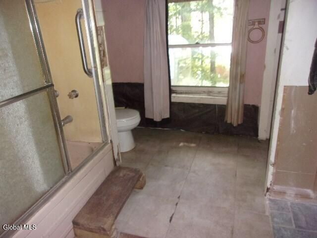 12 Delavan Avenue, Greenfield, NY 12850