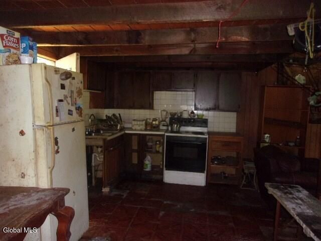 12 Delavan Avenue, Greenfield, NY 12850
