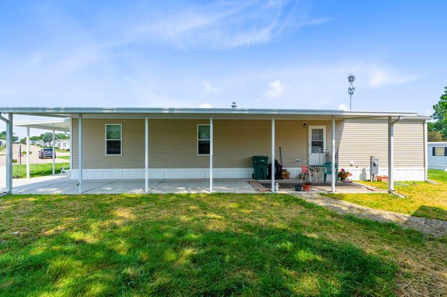 482 Oak Lawn Drive 482 Oak Lawn Drive, Fairborn, OH 45324