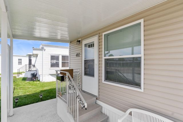 482 Oak Lawn Drive 482 Oak Lawn Drive, Fairborn, OH 45324