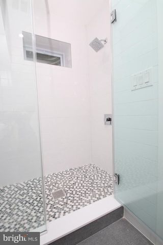810 N UBER ST, Philadelphia, PA 19130