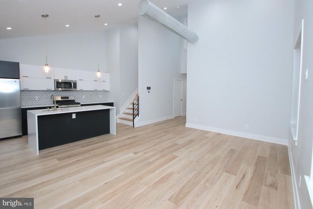 810 N UBER ST, Philadelphia, PA 19130