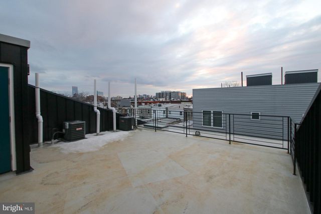 810 N UBER ST, Philadelphia, PA 19130