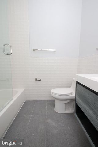 810 N UBER ST, Philadelphia, PA 19130