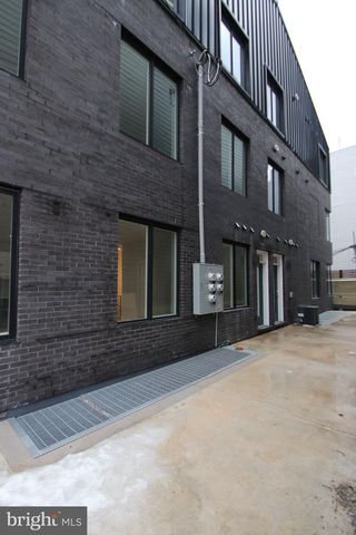 810 N UBER ST, Philadelphia, PA 19130