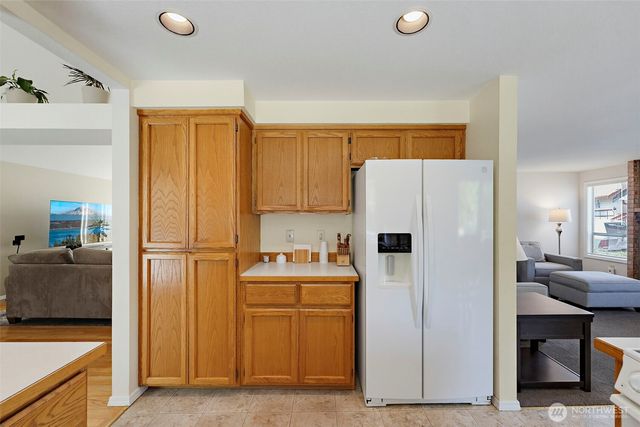 1105 SW 352nd Street, Federal Way, WA 98023