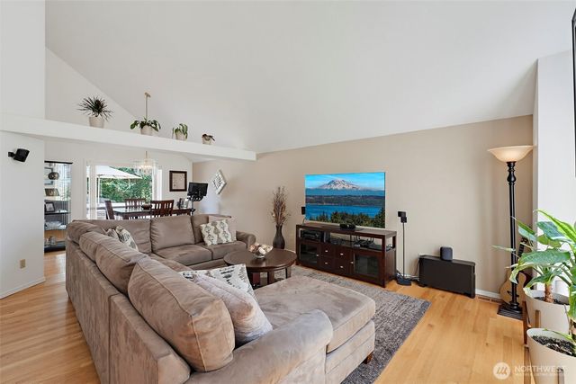 1105 SW 352nd Street, Federal Way, WA 98023