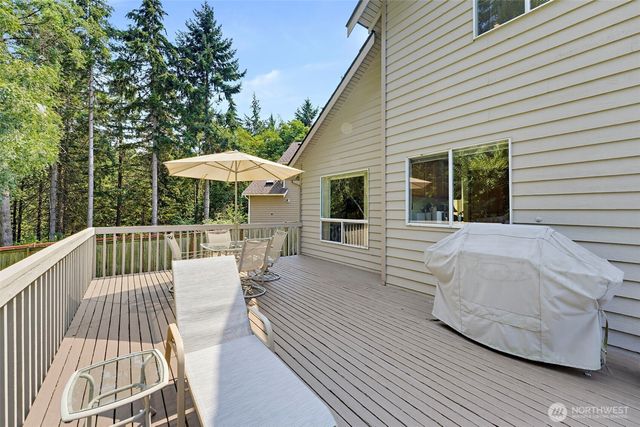 1105 SW 352nd Street, Federal Way, WA 98023