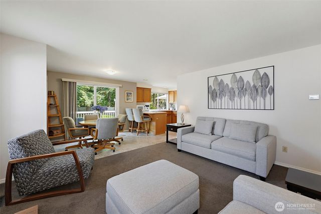 1105 SW 352nd Street, Federal Way, WA 98023