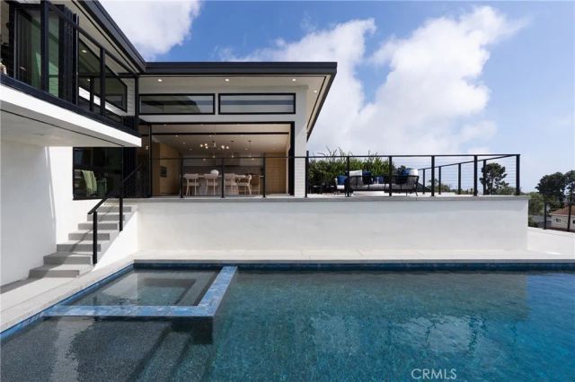 28711 Cedarbluff Drive, Rancho Palos Verdes, CA 90275