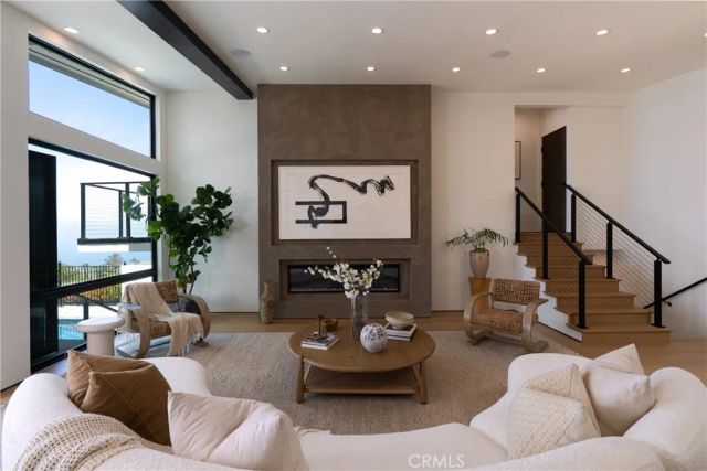 28711 Cedarbluff Drive, Rancho Palos Verdes, CA 90275