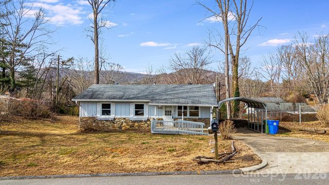 18 Compton Drive, Asheville, NC 28806