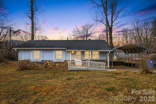 18 Compton Drive, Asheville, NC 28806