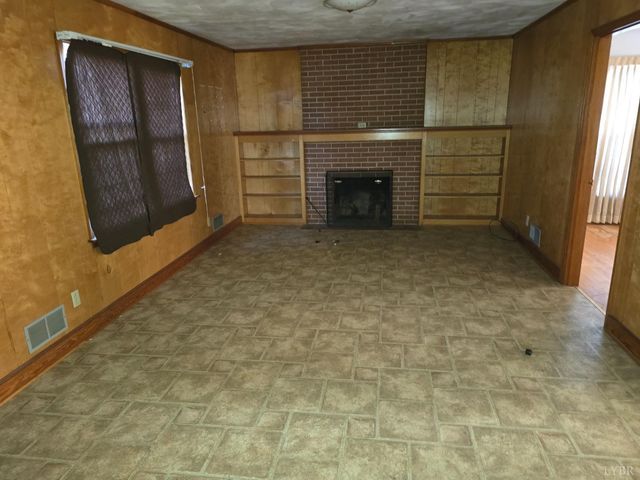 15917 Moneta Road, Moneta, VA 24121