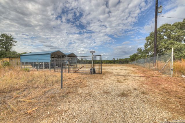 306 LAKEWOOD CT, Canyon Lake, TX 78133