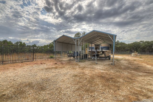 306 LAKEWOOD CT, Canyon Lake, TX 78133