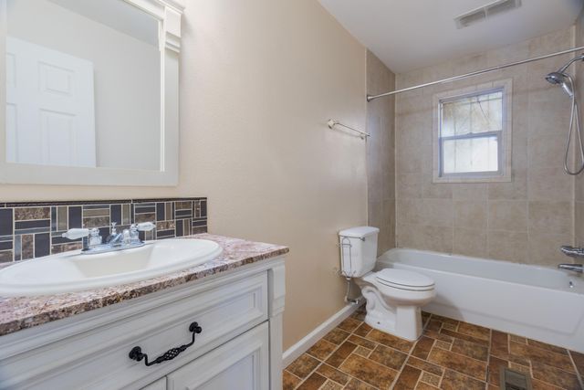 403 Valle Grande Drive SW, Los Lunas, NM 87031