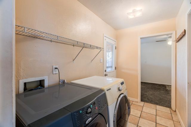 403 Valle Grande Drive SW, Los Lunas, NM 87031