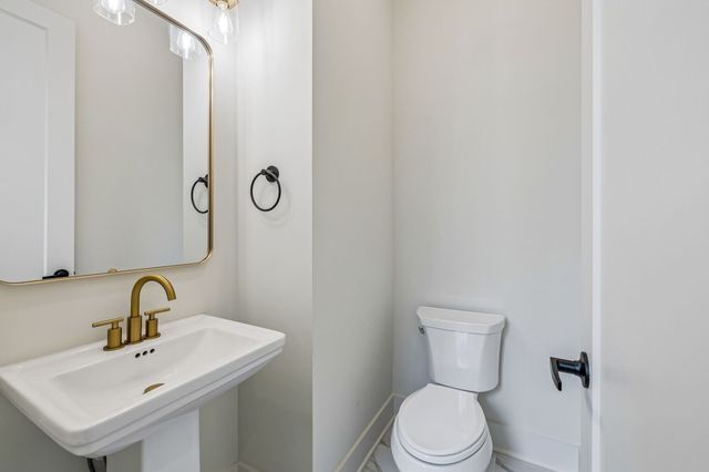 1809B Manchester Ave, Nashville, TN 37218