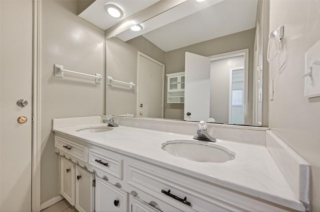 18035 Mountfield Drive, Houston, TX 77084