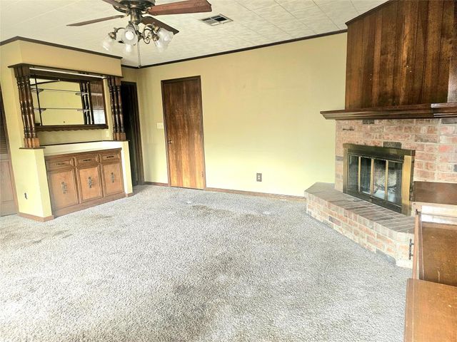 315 University Street, Wharton, TX 77488