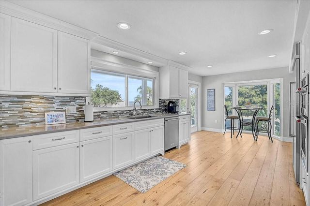 320 RINGLING POINT DRIVE, Sarasota, FL 34234