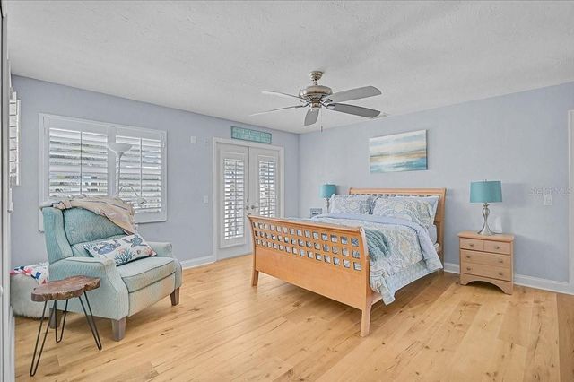 320 RINGLING POINT DRIVE, Sarasota, FL 34234