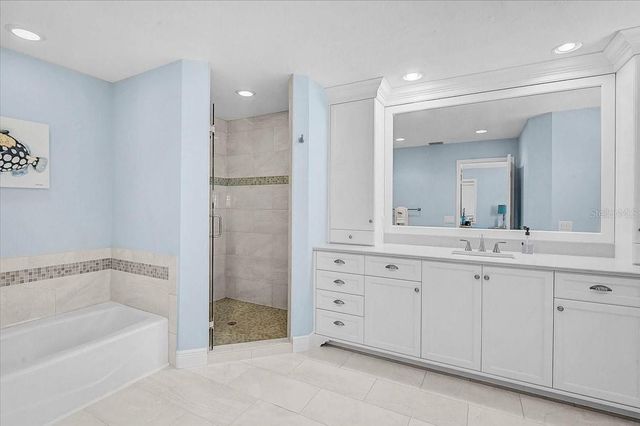 320 RINGLING POINT DRIVE, Sarasota, FL 34234