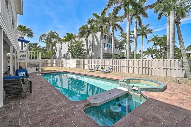 320 RINGLING POINT DRIVE, Sarasota, FL 34234