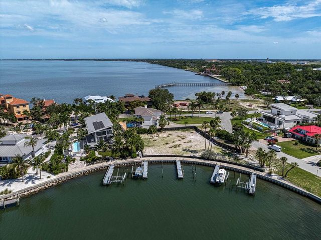 320 RINGLING POINT DRIVE, Sarasota, FL 34234