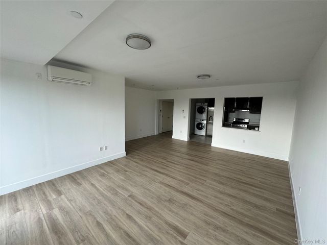 8403 Lander 2C, Briarwood, NY 11435