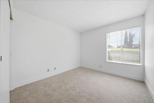 1083 Windermere Ave, Roseville, CA 95678