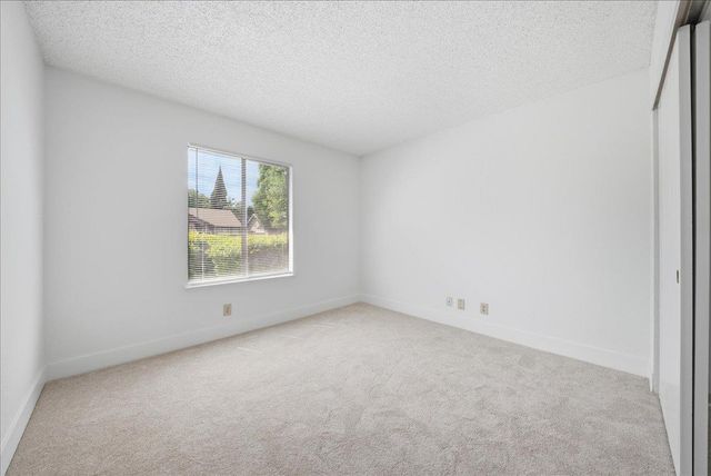 1083 Windermere Ave, Roseville, CA 95678