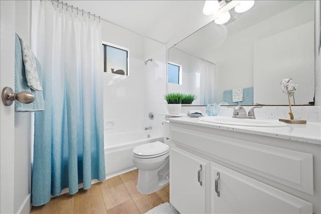 1083 Windermere Ave, Roseville, CA 95678