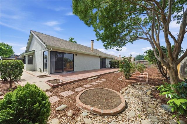 1083 Windermere Ave, Roseville, CA 95678