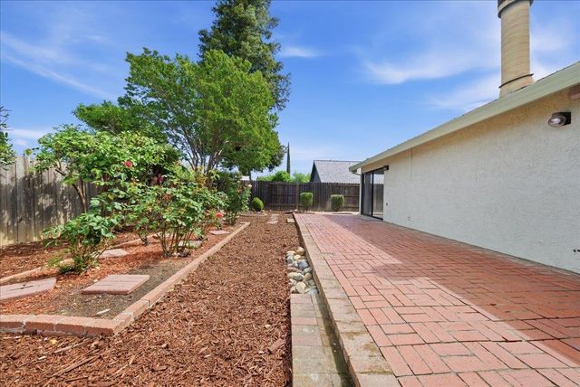 1083 Windermere Ave, Roseville, CA 95678