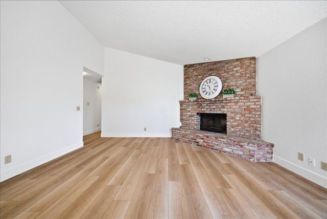 1083 Windermere Ave, Roseville, CA 95678